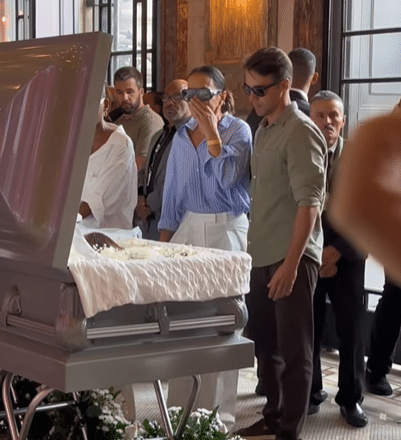 Ivete Sangalo vai ao velório de Preta Gil no Theatro Municipal do Rio - Foto: Reprodução vídeo Caras Brasil