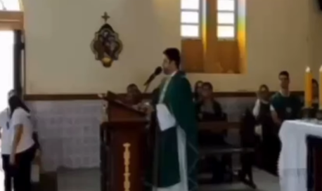 Padre é acusado de intolerância religiosa - Foto Instagram