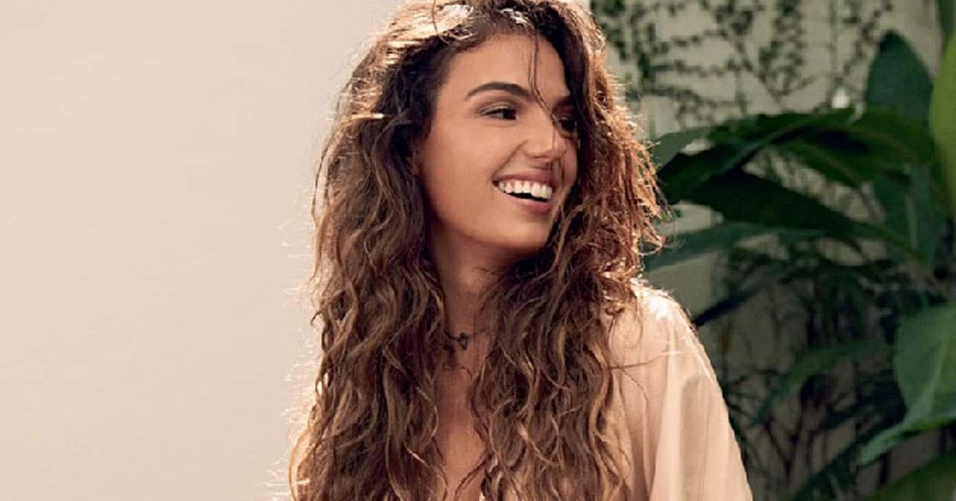 http://tvfoco.uai.com.br/wp-content/uploads/2015/05/Daniela-Mercury.jpg