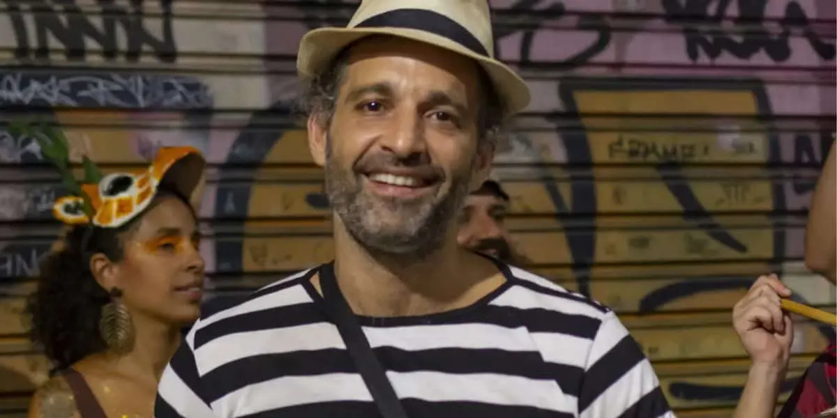 http://tvfoco.uai.com.br/wp-content/uploads/2015/05/Daniela-Mercury.jpg