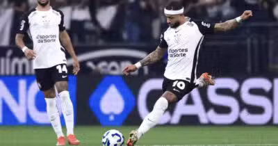 Depay pode deixar o Corinthians (Foto: Marcello Zambrana/AGIF)