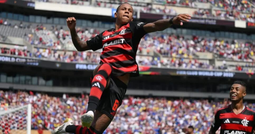 Wallace Yan com o Flamengo no Mundial (Foto: Gilvan de Souza/Flamengo)