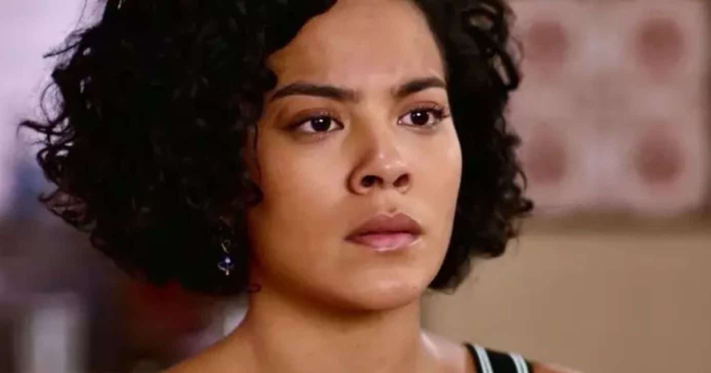 http://tvfoco.uai.com.br/wp-content/uploads/2015/05/Daniela-Mercury.jpg