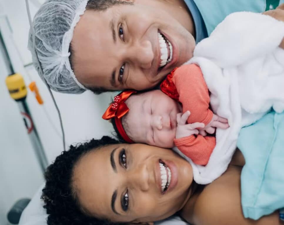 Franciane de Souza deu à luz a primeira filha do casal no começo do ano (Foto:  Thamiris Pessoa Schelbauer/Ver e Crescer Fotografia)