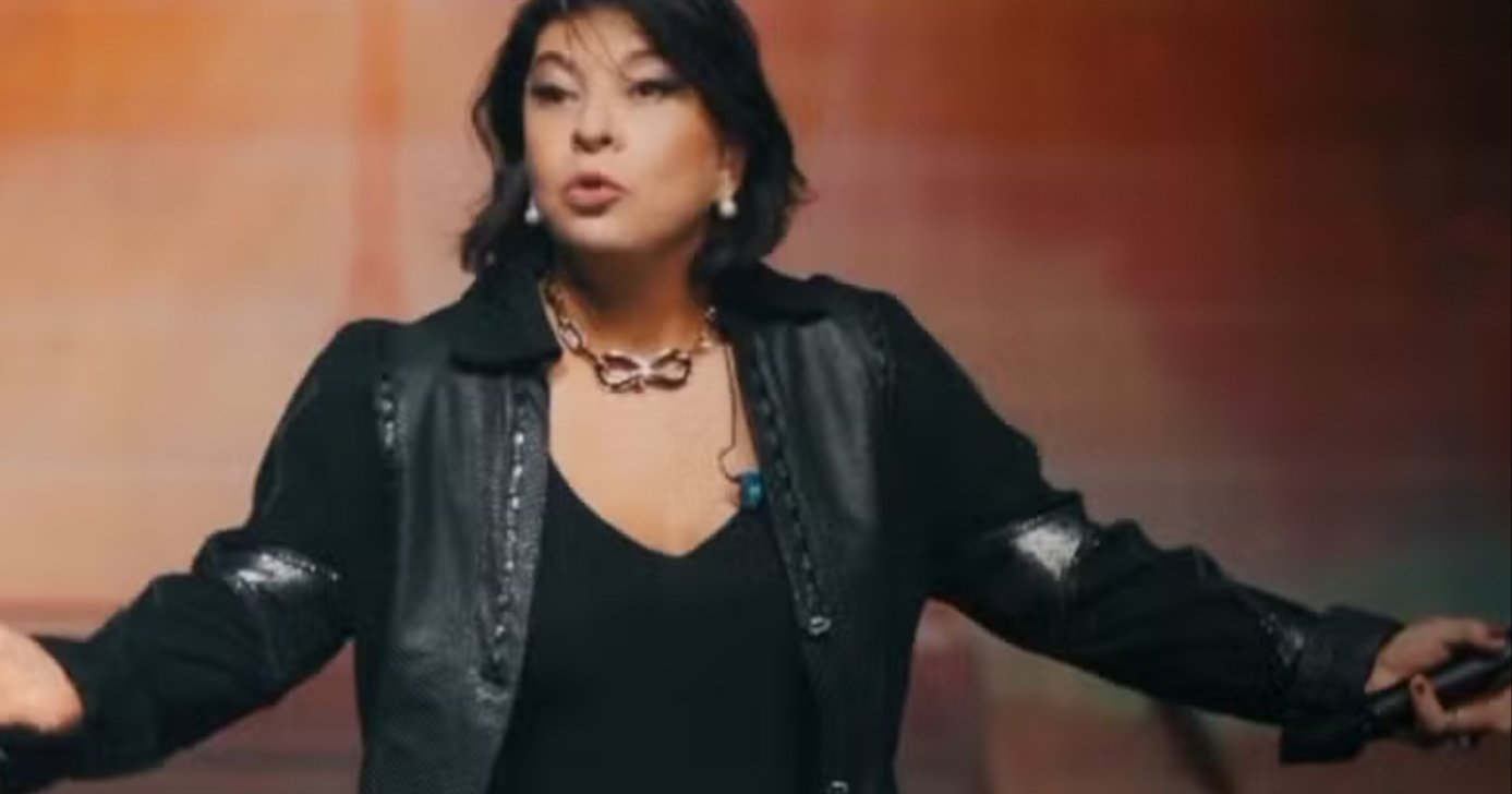http://tvfoco.uai.com.br/wp-content/uploads/2015/05/Daniela-Mercury.jpg