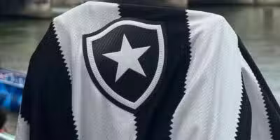 Craque do Botafogo prestes a vestir vermelho em 2025 (Reprodução: Divulgação)