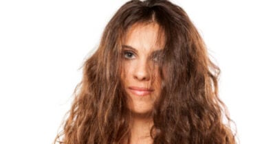 Como acabar com o cabelo armado? Dicas que podem te ajudar (Foto: Reprodução/iStock)