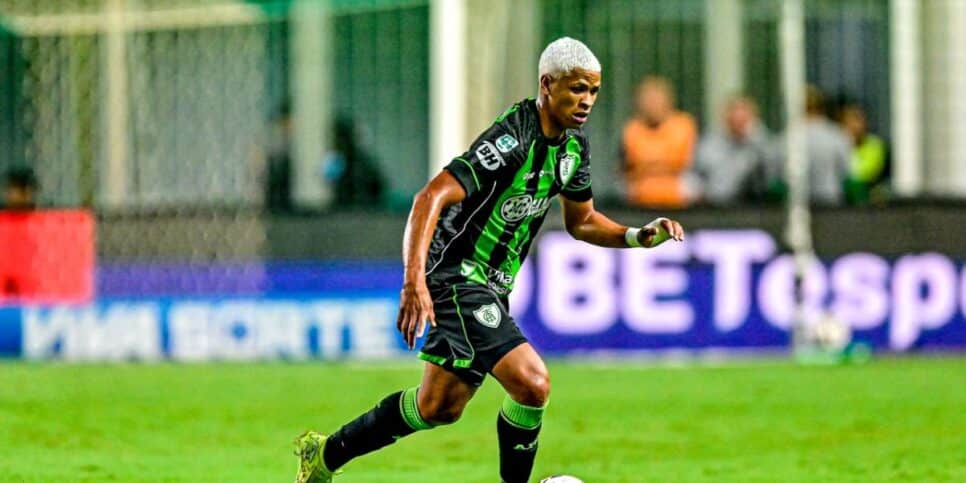 Cauan Barros é destaque no América-MG (Reprodução: Mourão Panda)