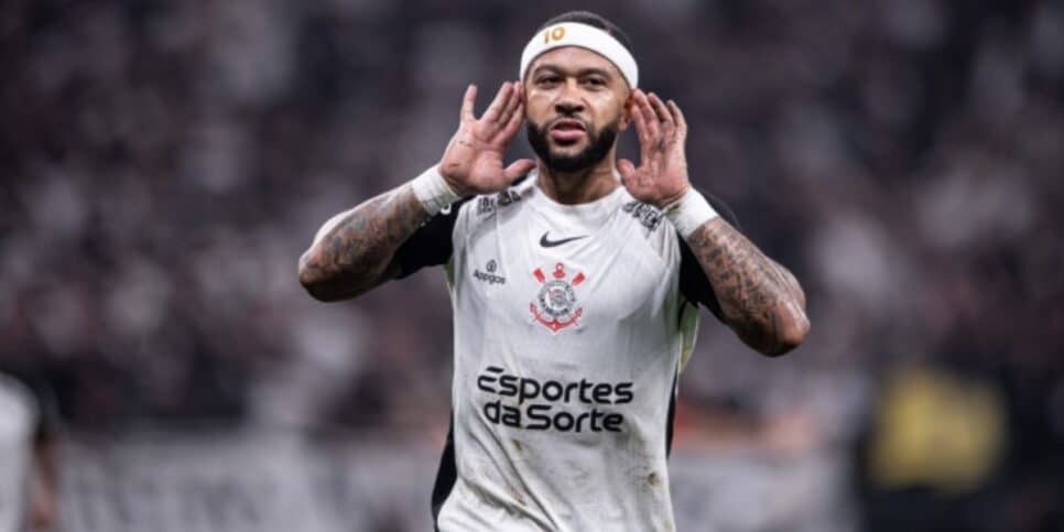 Depay ficou de fora no Corinthians e surpreendeu a todos (Reprodução: Rodrigo Coca)