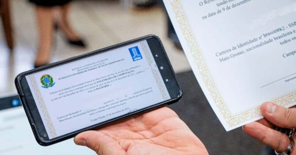 Em julho diploma de papel deixa de ser impresso (Foto: Reprodução/UFMS)