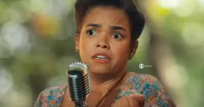 Dita em Êta Mundo Melhor! (Foto: Reprodução / Globo / Montagem TV Foco)