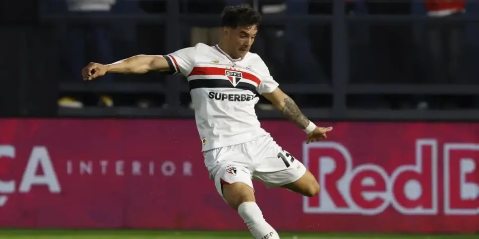 Enzo Díaz pelo São Paulo Enzo Díaz pelo São Paulo