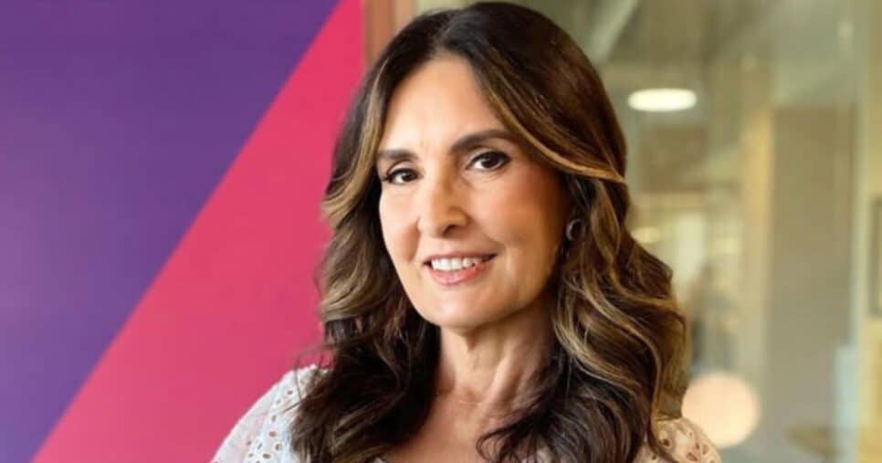 http://tvfoco.uai.com.br/wp-content/uploads/2015/05/Daniela-Mercury.jpg