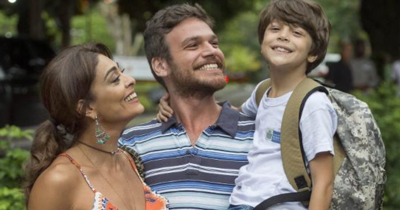 http://tvfoco.uai.com.br/wp-content/uploads/2015/05/Daniela-Mercury.jpg