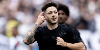 Gigante quer arrancar Garro do Corinthians (Reprodução: Rodrigo Coca)