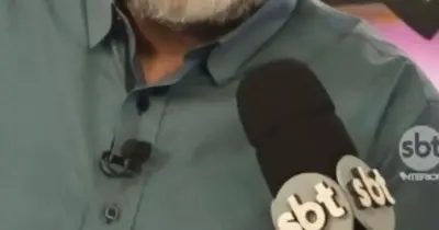 Apresentador de TV gay assume surra na rua por sair do armário: “Ensanguentado”