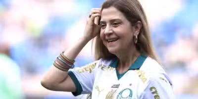 Leila Pereira age nos bastidores do Palmeiras (Reprodução: Marcello Zambrana)