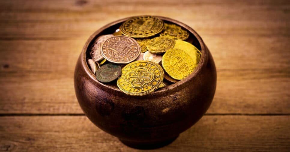 Moedas douradas podem te ajudar a atrair dinheiro (Foto: Reprodução)