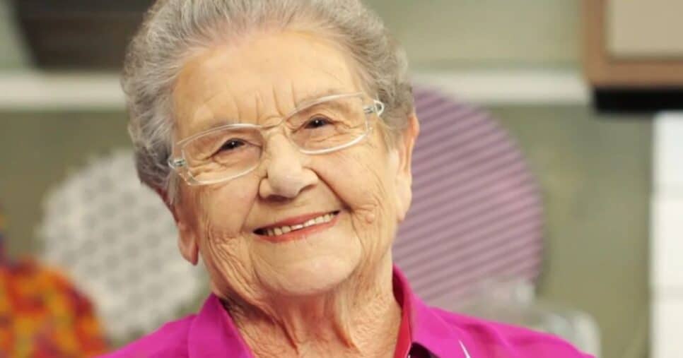 http://tvfoco.uai.com.br/wp-content/uploads/2015/05/Daniela-Mercury.jpg
