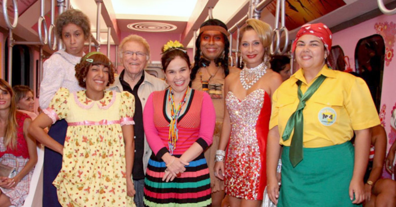 http://tvfoco.uai.com.br/wp-content/uploads/2015/05/Daniela-Mercury.jpg