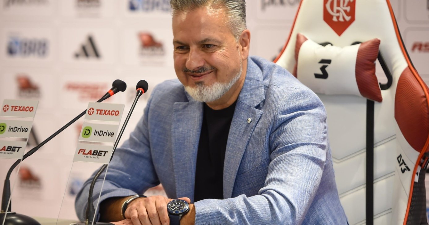 http://tvfoco.uai.com.br/wp-content/uploads/2015/05/Daniela-Mercury.jpg