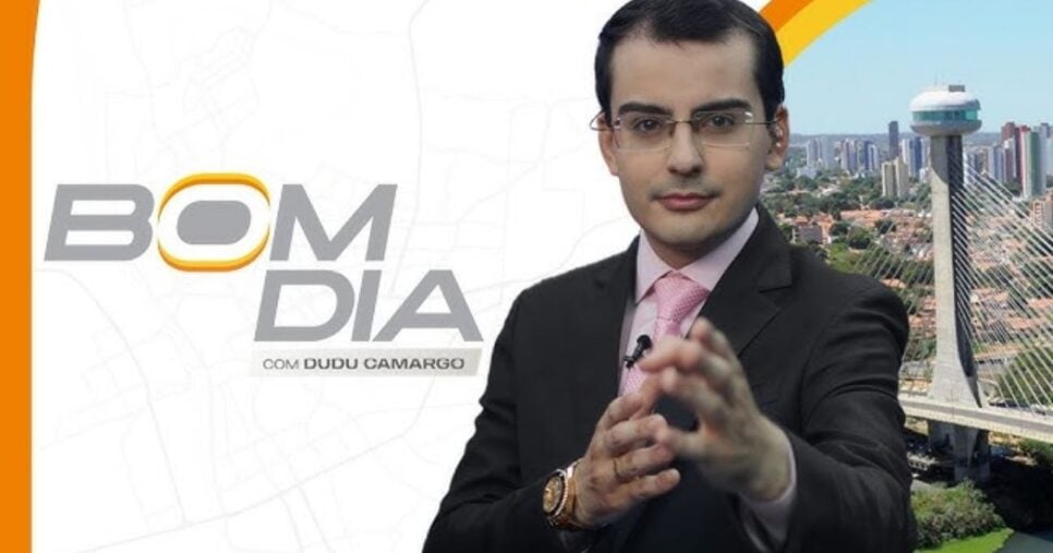 Dudu Camargo apresenta atualmente o Bom Dia, pela TV Meio Norte (Foto Reprodução/Youtube)
