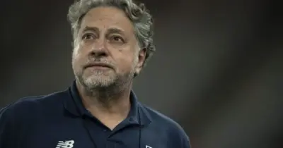 Crespo passa por cima de Casares e proíbe venda de zagueiro no São Paulo em 2026