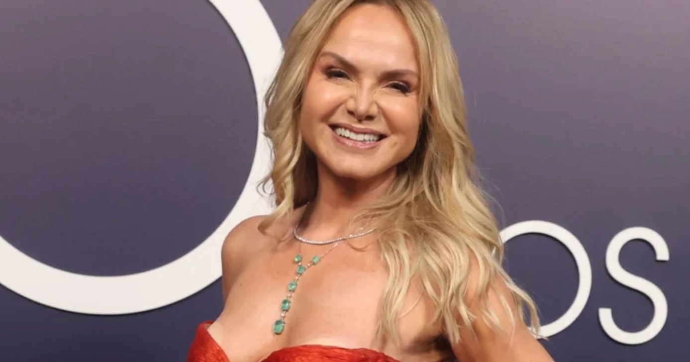 http://tvfoco.uai.com.br/wp-content/uploads/2015/05/Daniela-Mercury.jpg