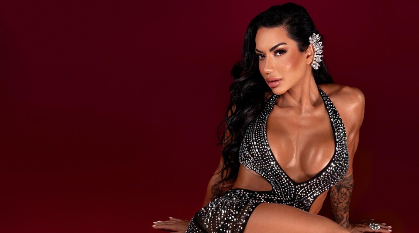 http://tvfoco.uai.com.br/wp-content/uploads/2015/05/Daniela-Mercury.jpg