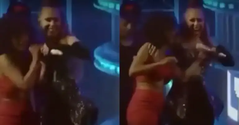 Joelma arranca o microfone das mãos de fã em cima do palco ao ouvir o que não queria: “Fora” Joelma arranca o microfone das mãos de fã em cima do palco ao ouvir o que não queria: “Fora”