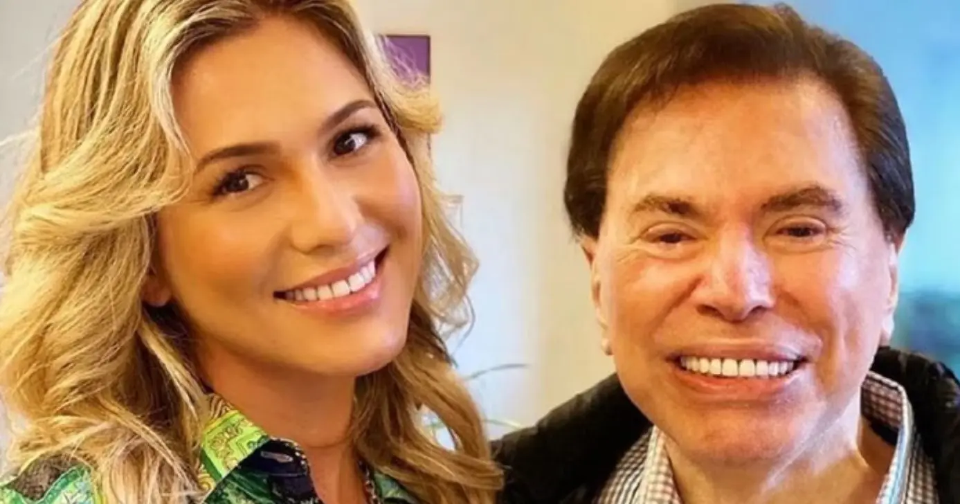 Lívia Andrade com Silvio Santos - Foto: Internet