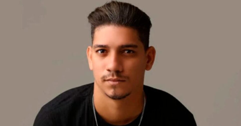 Cantor Ronald Valença - Foto: Montagem