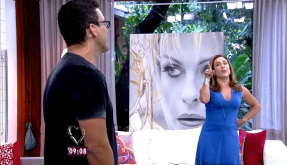 Cissa Guimarães entregou que André Marques ganhou na Mega da Virada 2014  (Foto: Reprodução/ TV Globo)
