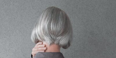 Veja como acelerar o processo para ter p cabelo grisalho (Reprodução: Canva)