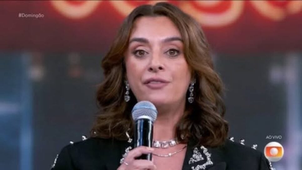 Antes de acabar a Dança dos Famosos, planos à Catia Fonseca vazam por colunista (Foto: Reprodução/ Globo)
