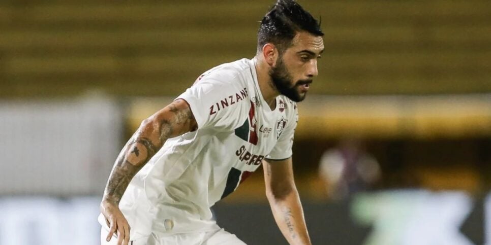 Freytes expulso contra o Bahia (Reprodução: LUCAS MERÇON)