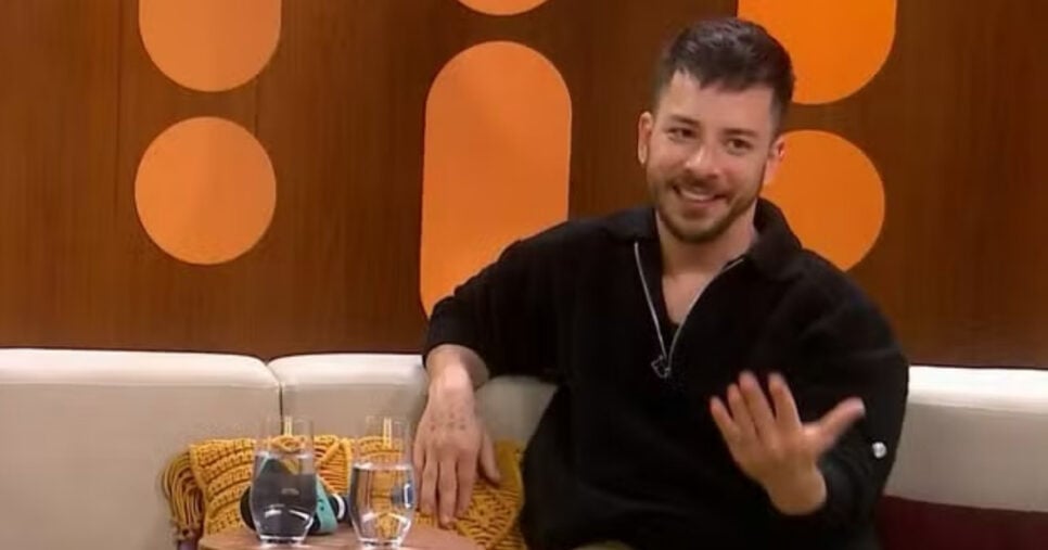 Júnior fala sobre pai no Saia Justa, do GNT (Foto: Reprodução)