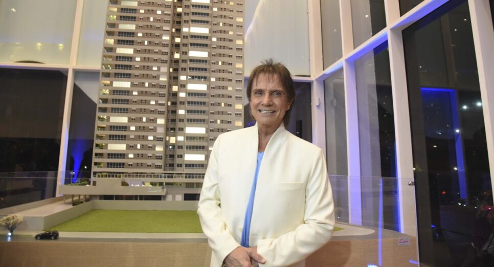O rei apresentado o projeto do Horizonte Parque Flamboyant, em Goiânia (Foto: Reprodução/ Cristiano Borges)
