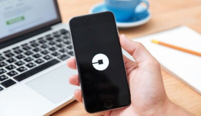 Mulher pode optar por escolher outra mulher na Uber  (Foto: Canva)