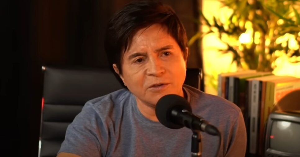 Xororó não aponta nomes, mas cita o que vê sertanejos fazerem em palco sob efeito do álcool (Foto: Reprodução/ YouTube)