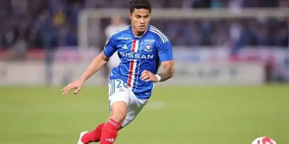Yan Matheus deve permanecer no futebol japonês (Reprodução: Yokohama Marinos)