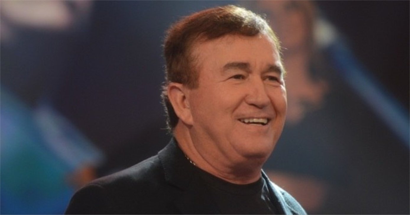 http://tvfoco.uai.com.br/wp-content/uploads/2015/05/Daniela-Mercury.jpg