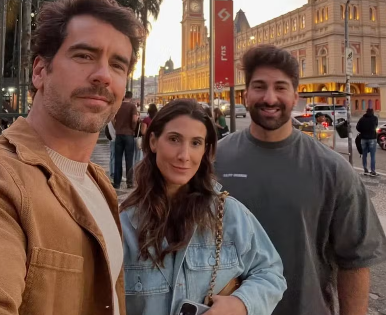 Marcos Pitombo com o namorado Felipe Kloppel  - Foto: Instagram