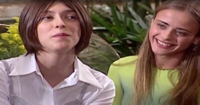 Cissa (Júlia Feldens) e Paty (Juliana Silveira) em Laços de Família  - Foto: Globo