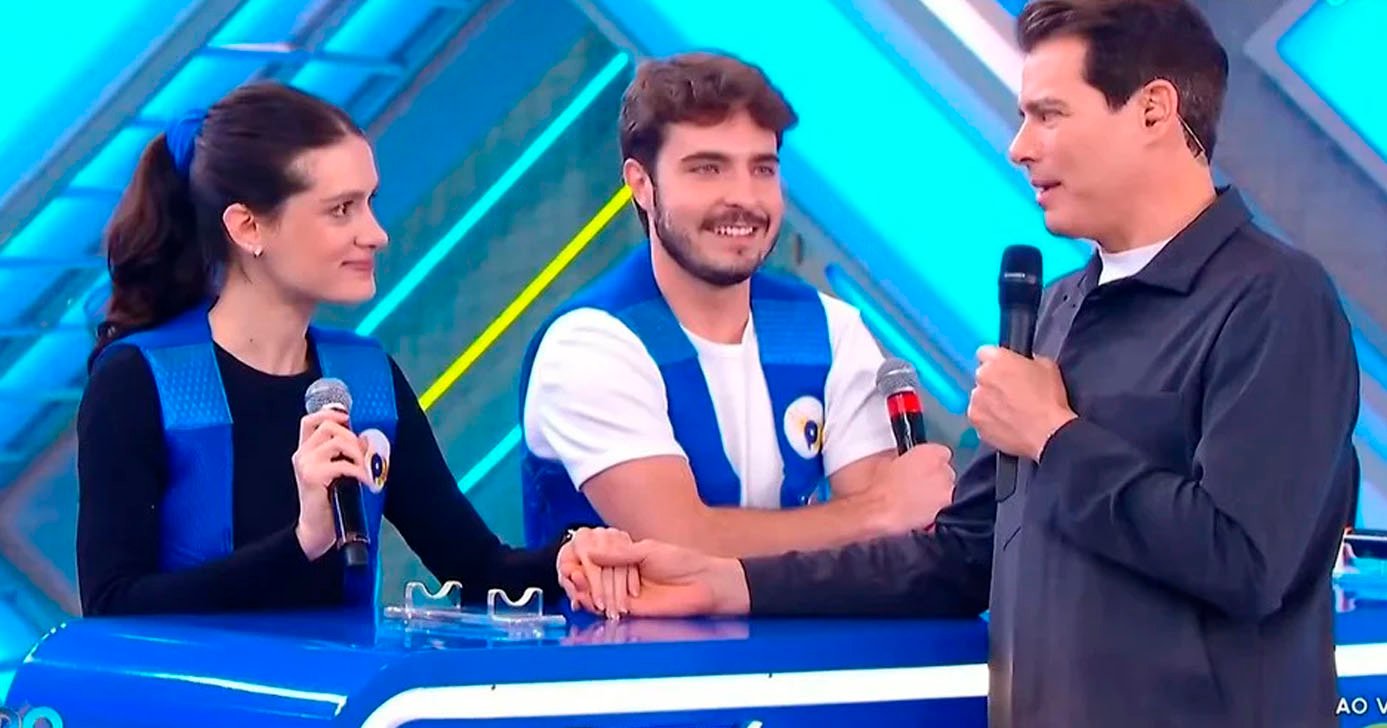 Laura Portiolli, João Augusto Liberato e Celso Portiolli no Passa ou Repassa de domingo (Foto: Reprodução)