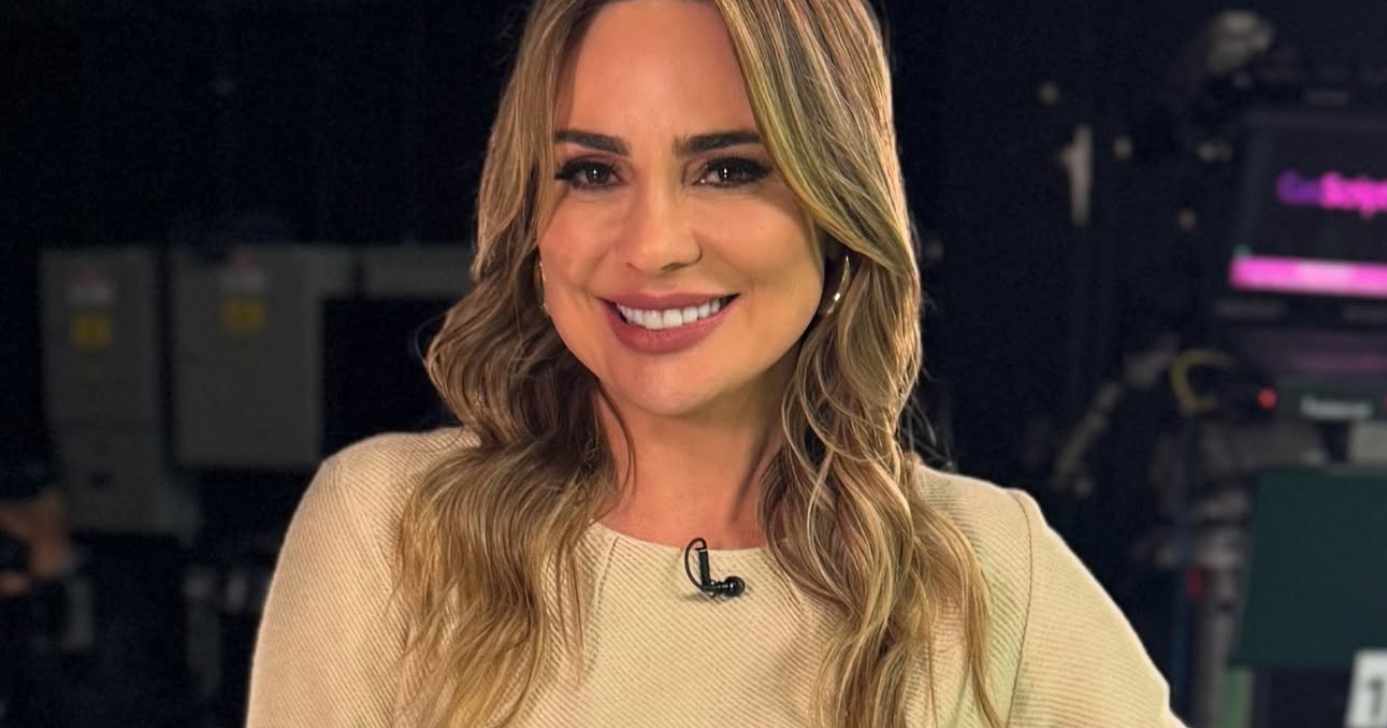 http://tvfoco.uai.com.br/wp-content/uploads/2015/05/Daniela-Mercury.jpg