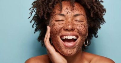 Máscara facial de café para limpeza profunda na pele (Foto: Divulgação)