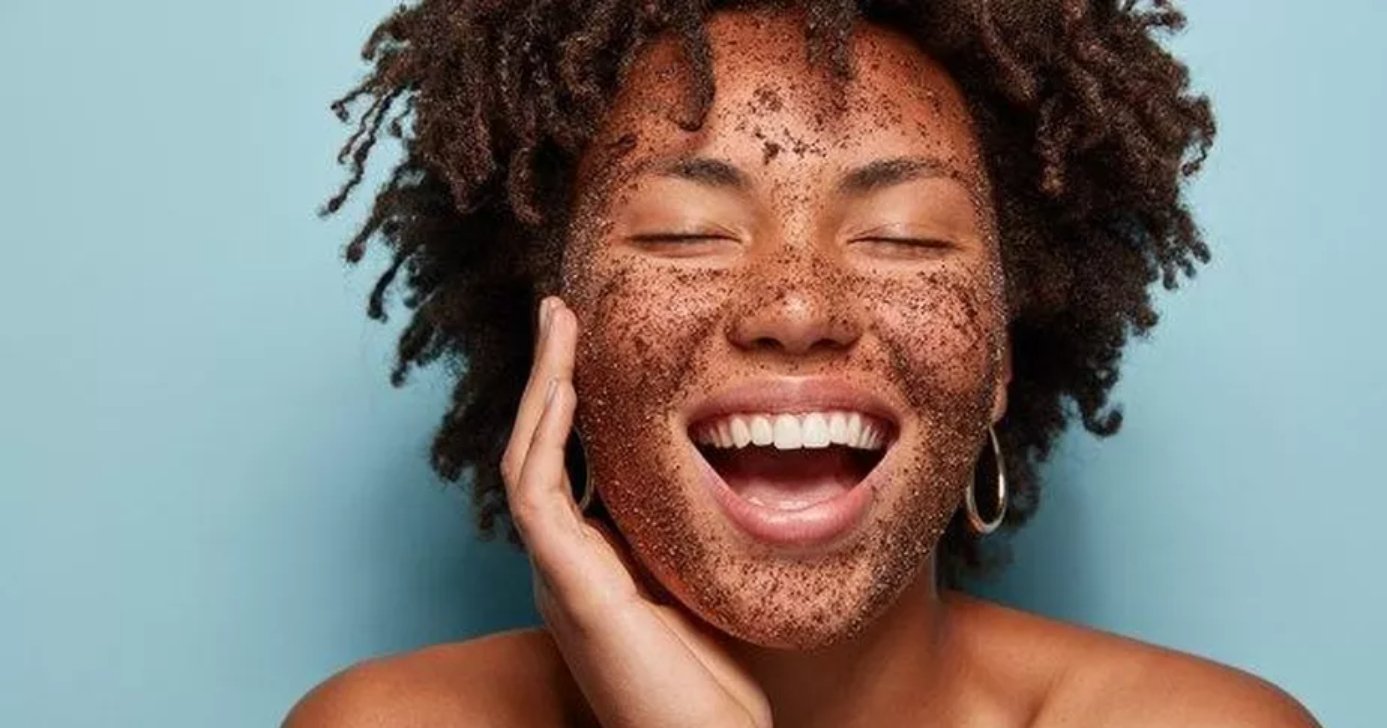 Máscara facial de café para limpeza profunda na pele (Foto: Divulgação)