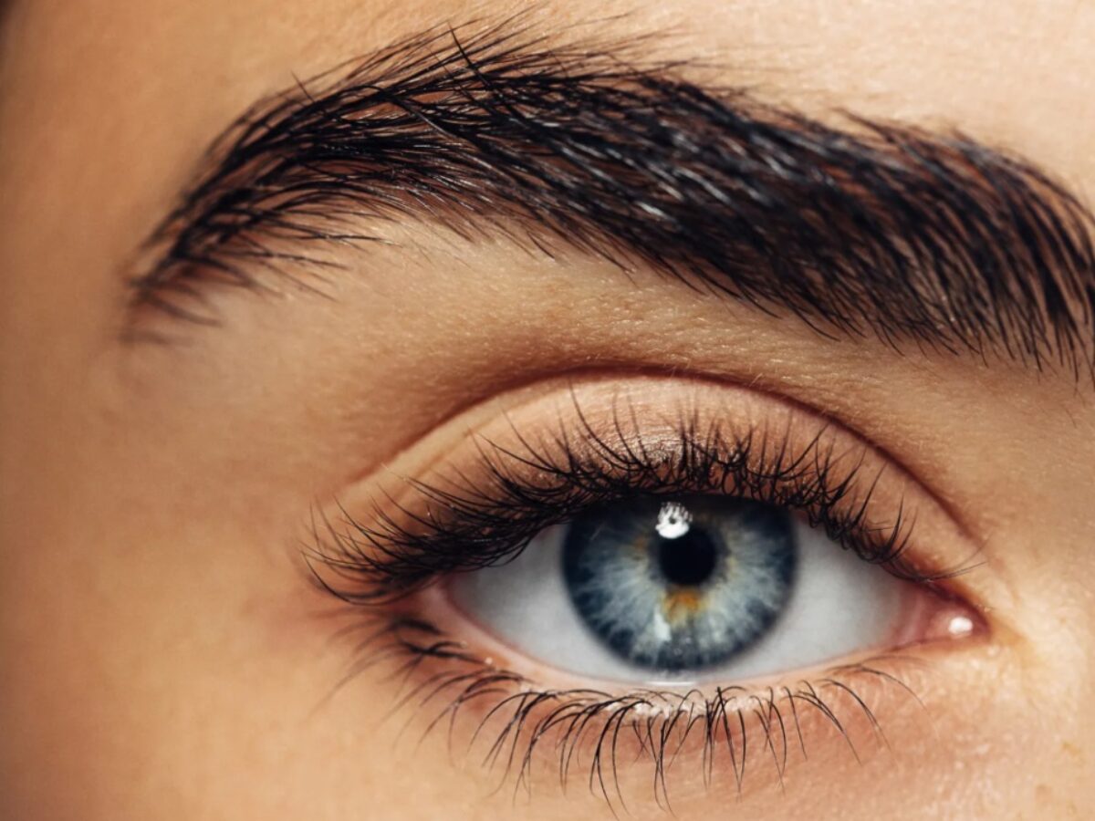 Micropigmentação natural: Óleo natural deixa sobrancelhas mais cheias e  hidratadas por menos de R$10