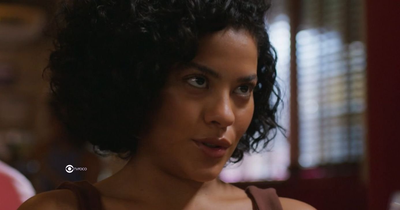 Fátima (Bella Campos) em Vale Tudo (Foto: Reprodução / Globo / Montagem TV Foco)